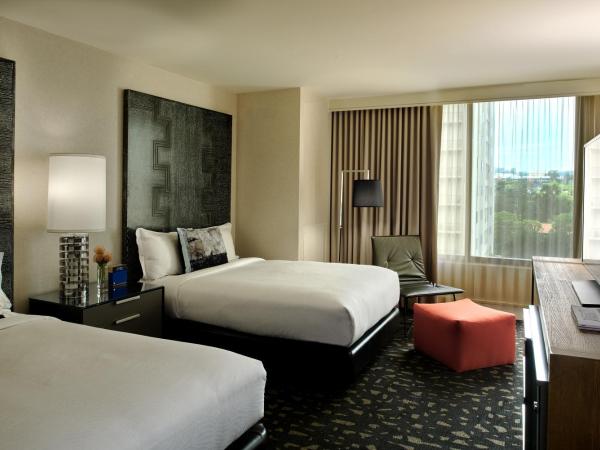 Kimpton Hotel Palomar Los Angeles Beverly Hills, an IHG Hotel : photo 1 de la chambre chambre double essential avec 2 lits doubles - vue sur beverly hills