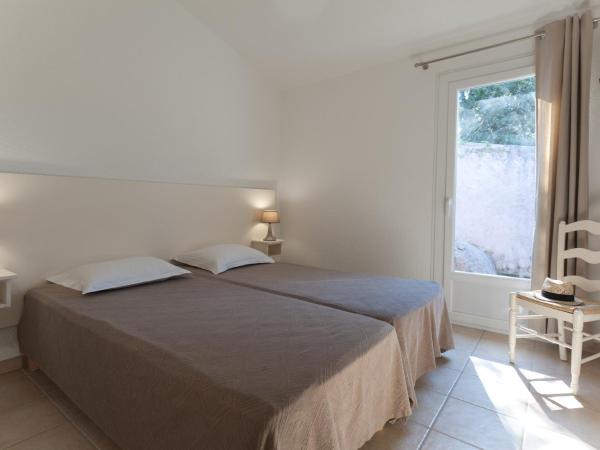 Résidence Marina Di Santa Giulia : photo 3 de la chambre villa classique 1 chambre - proche plage