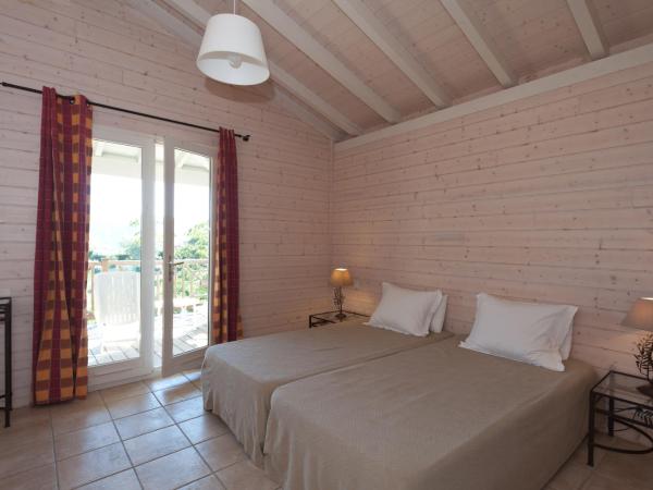 Résidence Marina Di Santa Giulia : photo 8 de la chambre maison 3 chambres - piscine privée - casa leccia ou suera