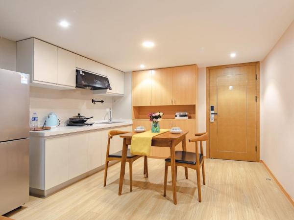 July Apartment : photo 8 de la chambre deluxe loft chess room