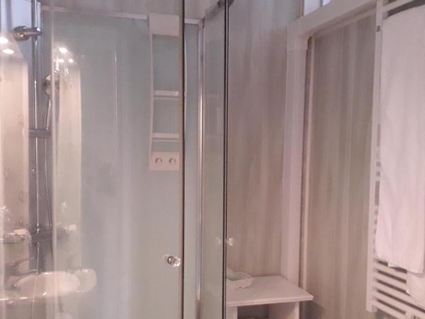 LA MAISON DES HIPPOCAMPES : photo 7 de la chambre chambre double avec salle de bains privative