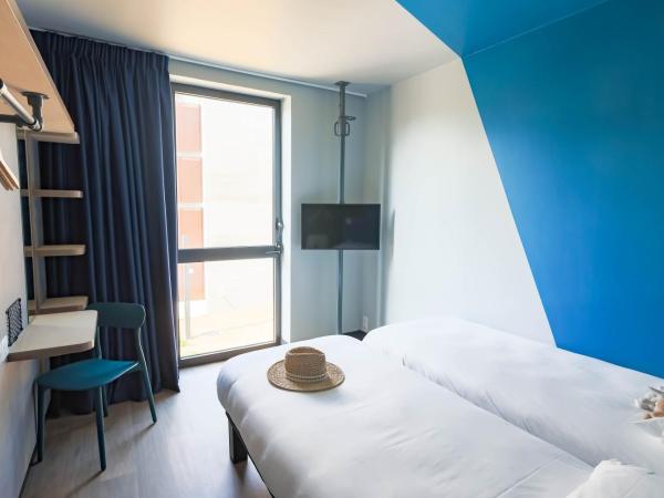 ibis Budget La Rochelle Centre : photo 1 de la chambre chambre lits jumeaux