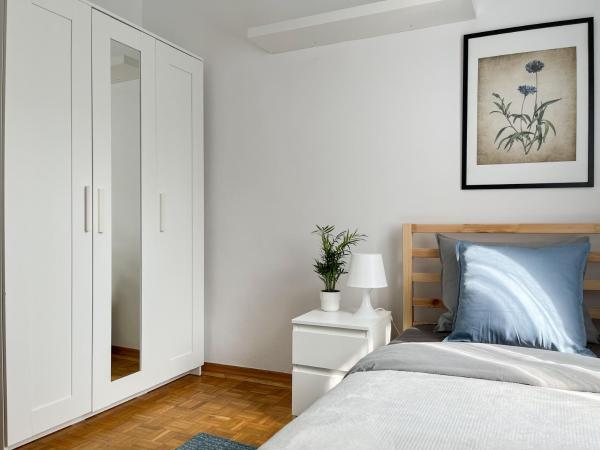 Flower House Warsaw Chopin Airport : photo 3 de la chambre chambre simple standard avec salle de bains commune