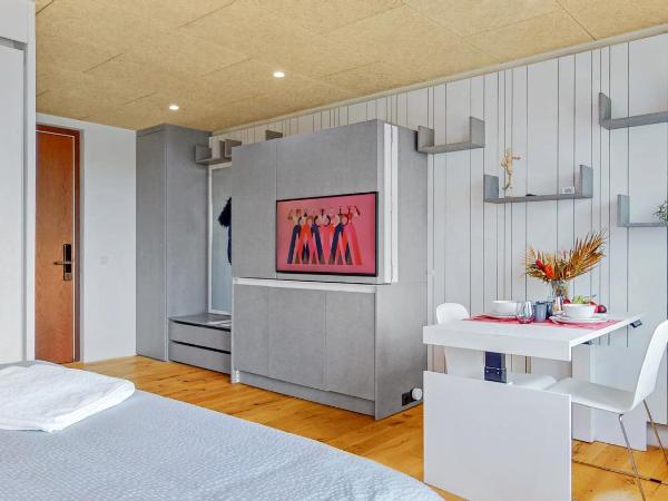 Evi's Home Hotel & Apartments : photo 7 de la chambre chambre deluxe double ou lits jumeaux