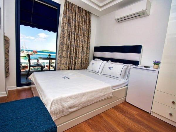 Urla Marin otel : photo 1 de la chambre chambre double - vue sur mer