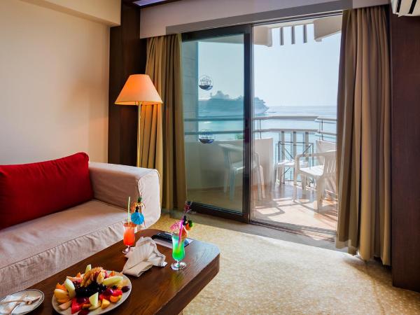 Derici Hotel : photo 3 de la chambre suite (2 enfants) - vue sur mer