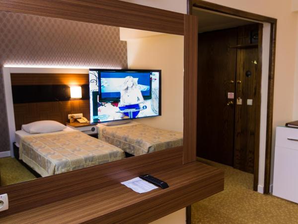 Derici Hotel : photo 1 de la chambre chambre lits jumeaux Économique sans balcon et vue