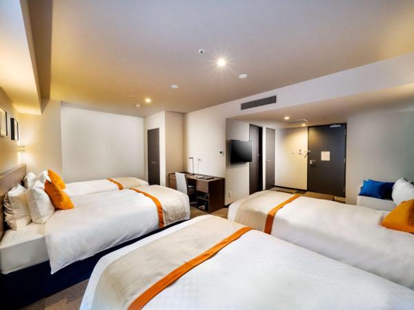 Best Western Plus Fukuoka Tenjin-minami : photo 2 de la chambre quadruple room with four single beds