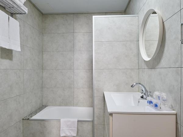 Ramblas Hotel : photo 4 de la chambre chambre double ou lits jumeaux avec 2 lits d'appoint