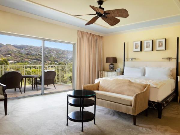 The Kahala Hotel and Resort : photo 1 de la chambre hébergement avec balcon - vue sur montagne