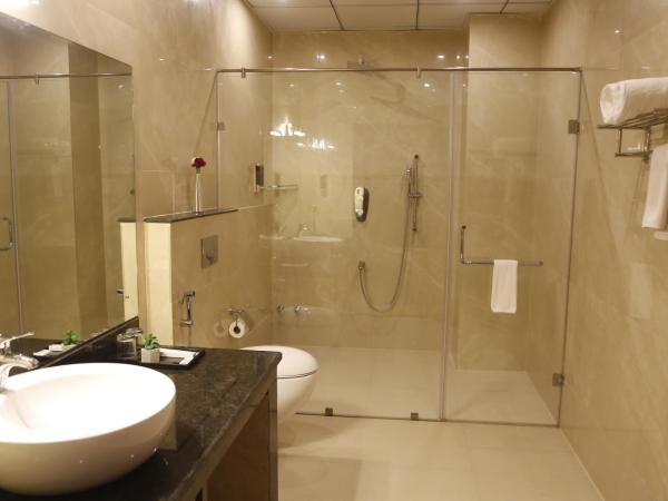 Leroy Grand - Yeshwanthpur : photo 4 de la chambre chambre double ou lits jumeaux deluxe supérieure 