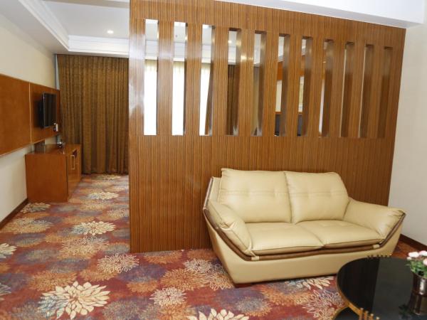 Leroy Grand - Yeshwanthpur : photo 8 de la chambre suite
