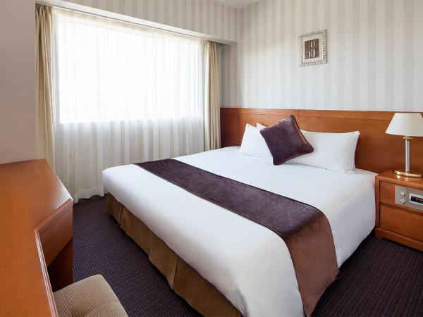 Hotel Francs : photo 1 de la chambre chambre double confort avec petit lit double - non-fumeurs