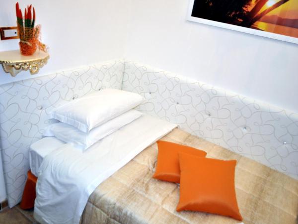 Hotel des Artistes : photo 2 de la chambre chambre double avec petit lit double