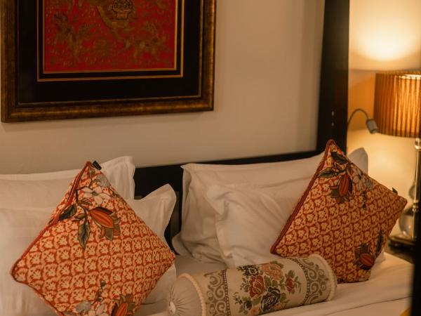 Hotel Penaga : photo 10 de la chambre chambre lit queen-size hutton deluxe avec jacuzzi