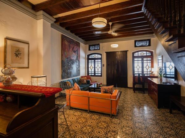 Hotel Penaga : photo 5 de la chambre maison clarke terrace avec jacuzzi extérieur privé