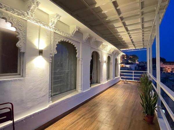 Peacock Guest House - Lake View Hotel In Udaipur : photo 5 de la chambre chambre double – vue sur lac