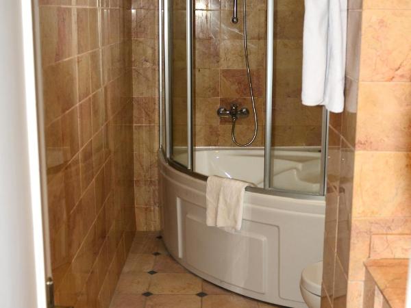 Hotel By Karaaslan Inn : photo 6 de la chambre suite