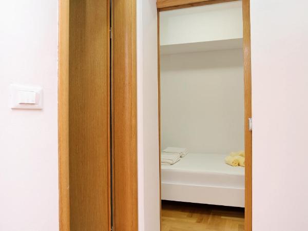 Apartments and rooms with parking space Split - 11623 : photo 4 de la chambre chambre double