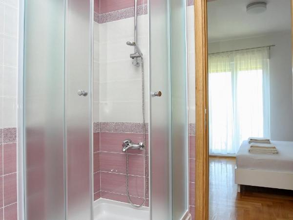 Apartments and rooms with parking space Split - 11623 : photo 5 de la chambre chambre double