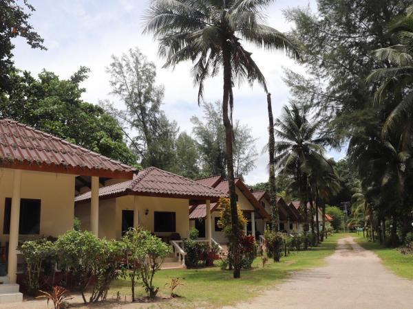 Smilebeach Resort Khaolak : photo 1 de la chambre bungalow standard