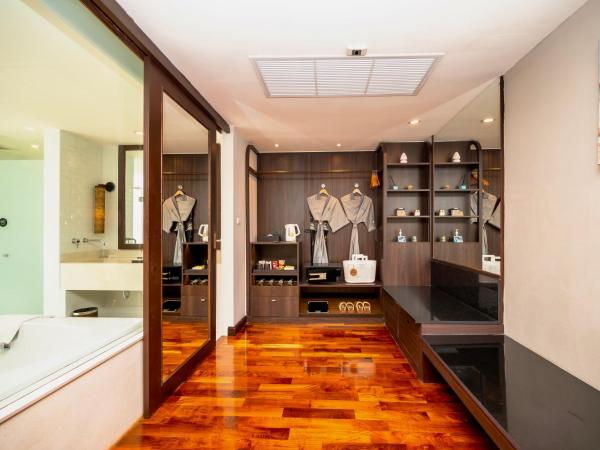 The Rock Hua Hin Beachfront Spa Resort : photo 4 de la chambre suite nacre