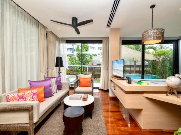 The Rock Hua Hin Beachfront Spa Resort : photo 5 de la chambre  qualia jacuzzi pool villa