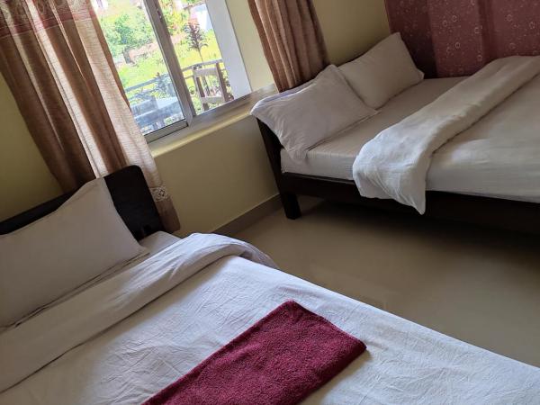 Hotel Green Hill View : photo 8 de la chambre chambre familiale - vue sur lac