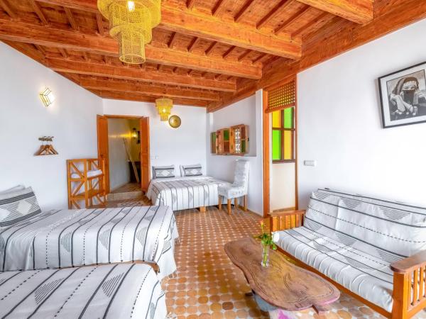 Riad Kafila : photo 4 de la chambre suite familiale deluxe n°1 - vue sur mer