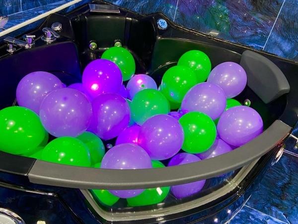 Domus 2 : photo 7 de la chambre chambre double avec baignoire spa