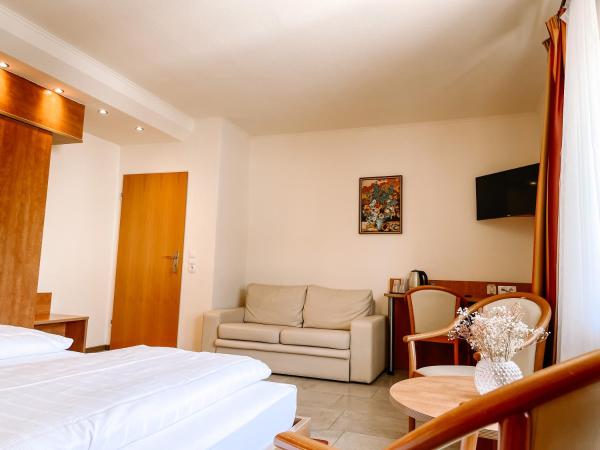 Hotel Falk : photo 3 de la chambre chambre triple