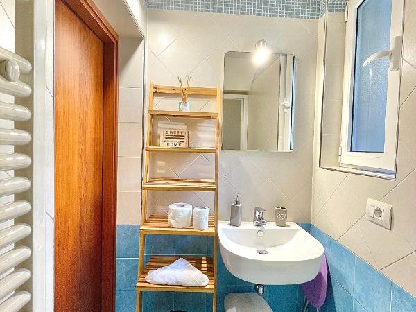 B&B Le Camere di Livia : photo 6 de la chambre chambre simple avec salle de bains privative