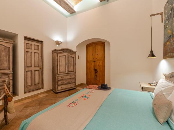 Casa De Sierra Azul : photo 3 de la chambre chambre lit king-size avec baignoire spa