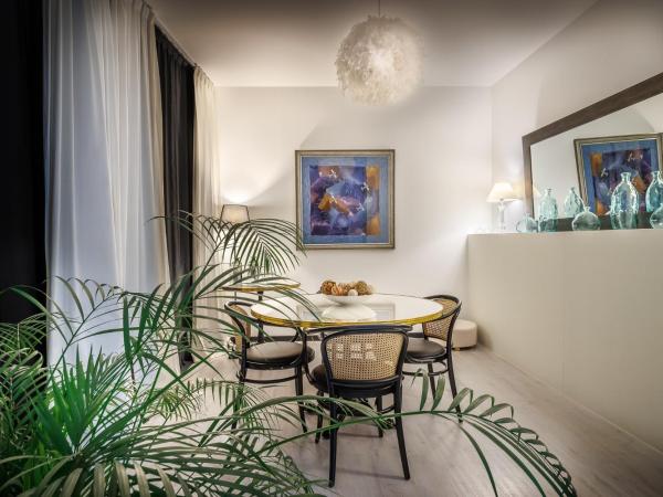 Belfry & Spa by Ligne St Barth : photo 10 de la chambre suite familiale avec balcon et accès gratuit au spa - vue sur sanctuaire