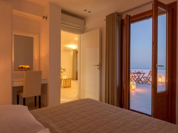 Anamnesis City Spa : photo 4 de la chambre suite junior avec vue sur mer et bain à remous