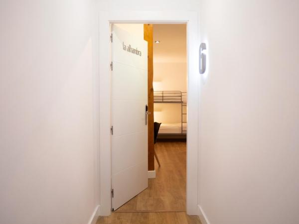 Woohoo Rooms Hortaleza : photo 1 de la chambre suite familiale