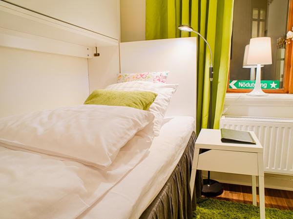 H5 Hotel : photo 1 de la chambre petite chambre simple avec lit d'appoint