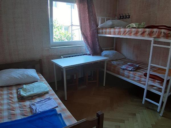 Apartments and rooms with WiFi Zagreb - 15959 : photo 1 de la chambre chambre familiale