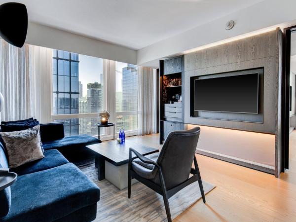 Equinox Hotel Hudson Yards New York City : photo 5 de la chambre suite d'angle 1 chambre deluxe avec 1 lit king-size - vue sur ville