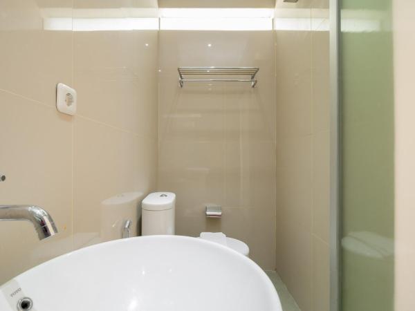 RedDoorz near Transmart Kalimalang : photo 10 de la chambre chambre double standard