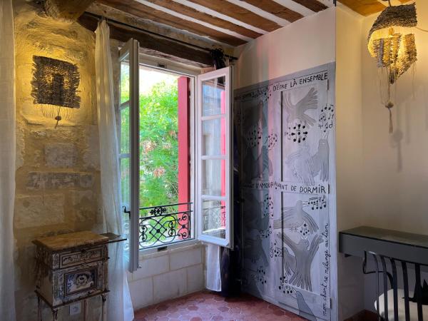 Le Regardeur : photo 7 de la chambre chambre double avec salle de bains privative