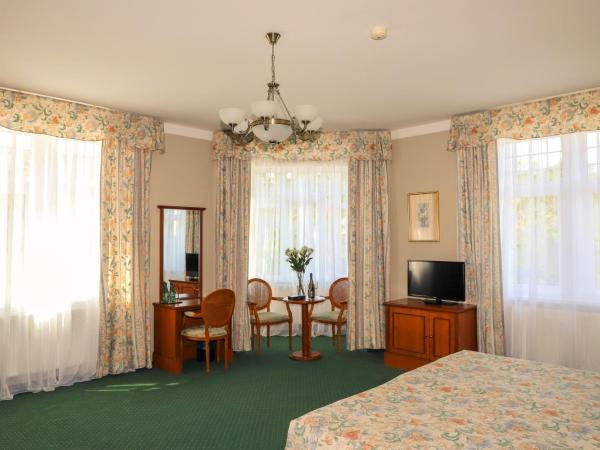 Union Hotel Prague : photo 6 de la chambre chambre double deluxe avec baignoire