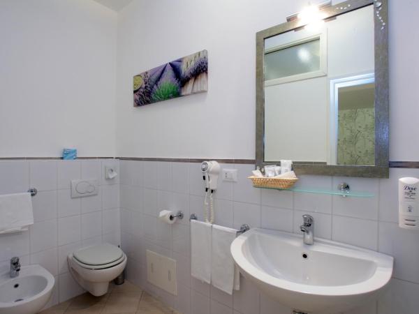 Hotel Centrale : photo 6 de la chambre studio (2 adultes) - annexe