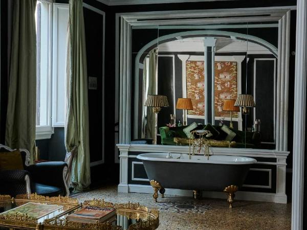 Casa Howard Firenze - Residenza d'Epoca : photo 3 de la chambre suite
