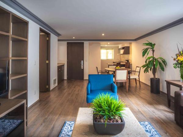 Suites Obelisk : photo 4 de la chambre suite lit king-size