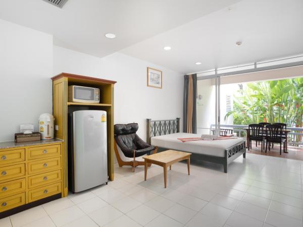 Chom View Hotel, Hua Hin : photo 1 de la chambre chambre duplex - vue sur jardin