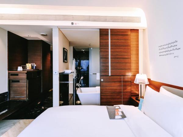 Le Meridien Bangkok : photo 4 de la chambre chambre lit king-size deluxe 