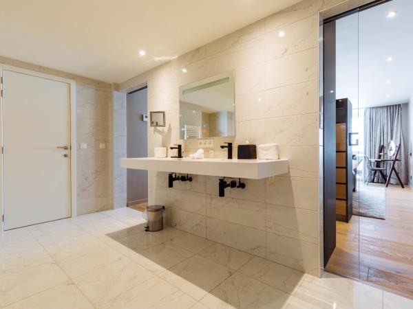 C-Hotels Andromeda : photo 6 de la chambre suite andromède avec vue sur mer