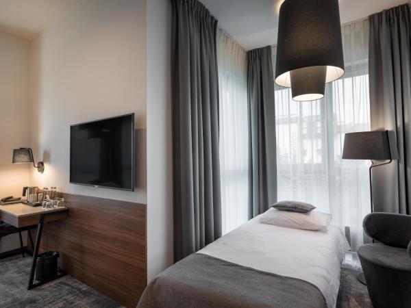 Garden Square Hotel : photo 7 de la chambre chambre quadruple