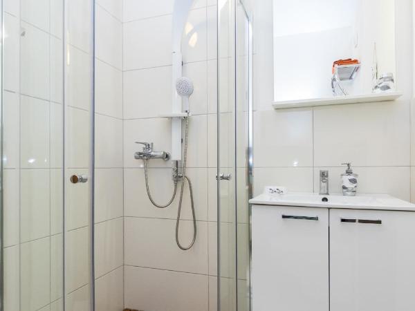 Apartments and rooms with parking space Grebastica, Sibenik - 17831 : photo 7 de la chambre appartement 1 chambre avec terrasse - vue sur mer